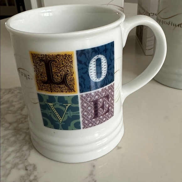 LOVE Patterned Mugs Set - Picture 2 of 3